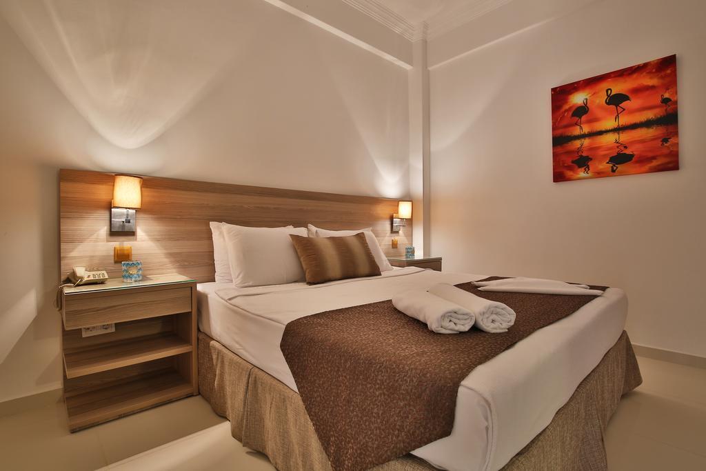 Palm Bay Beach Hotel Emecik Exterior foto